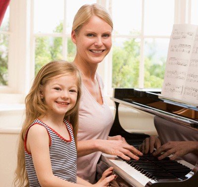piano mother child
