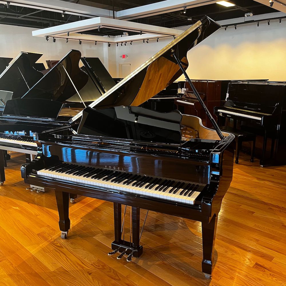 ●SUAVE GOTTI Vogel Piano, Model Vogel V177 Polished Ebony, 2006 | Faust