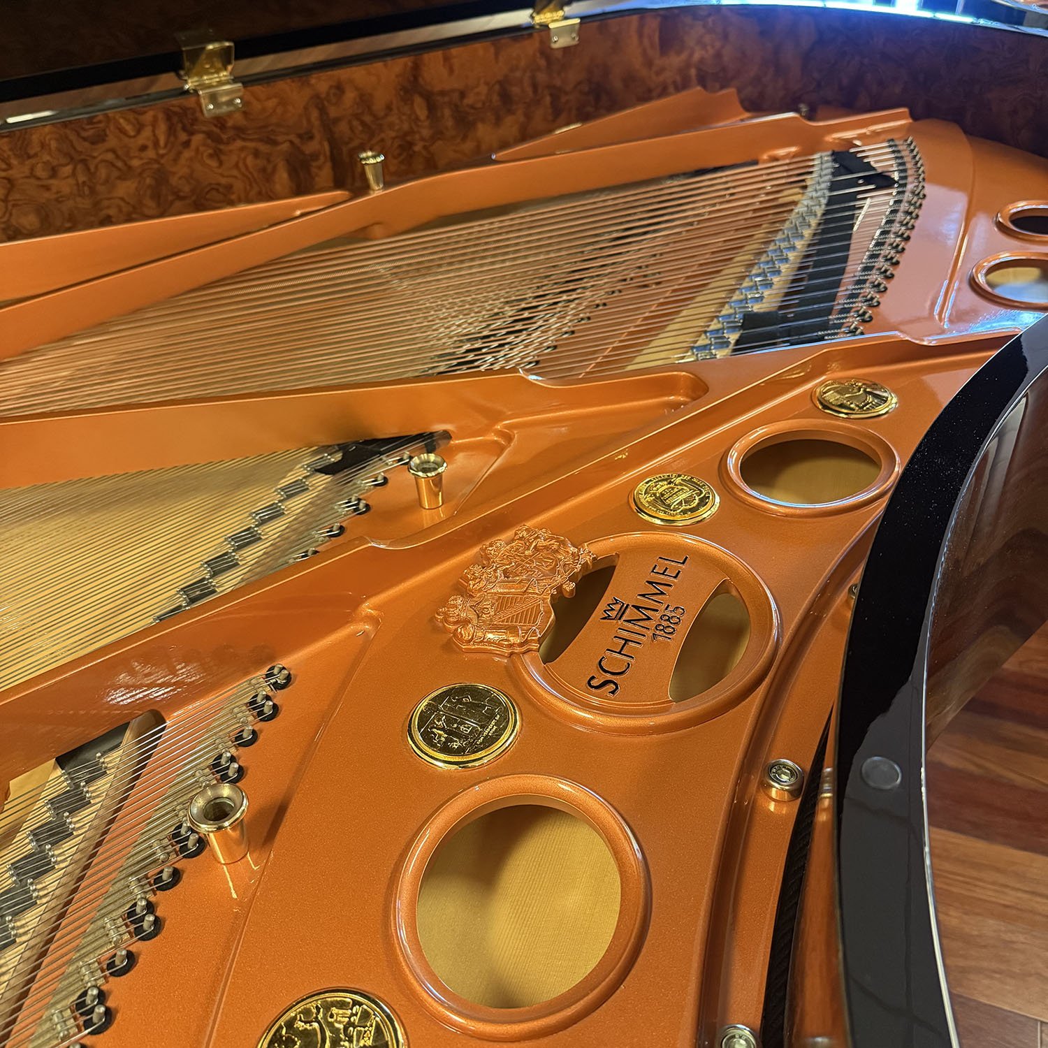 Schimmel Piano, Model 213T Polished Ebony, 2000 | Faust Harrison