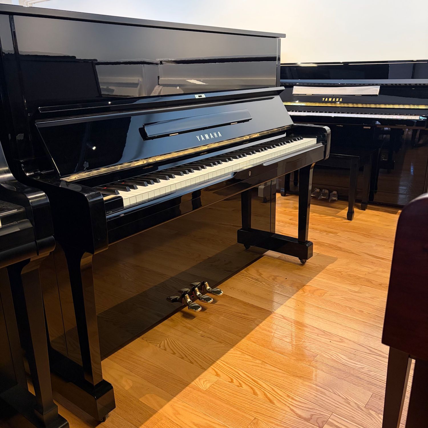Yamaha Piano, Model U1 PE Polished Ebony, 1978 | Faust Harrison Pianos