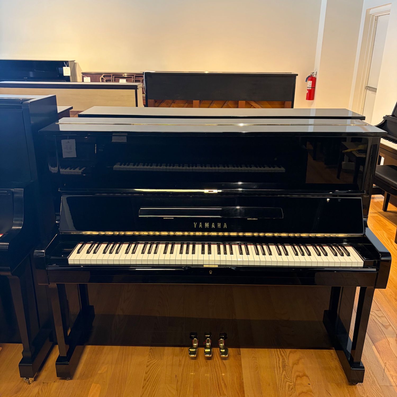 Yamaha Piano, Model U1 PE Polished Ebony, 1978 | Faust Harrison Pianos