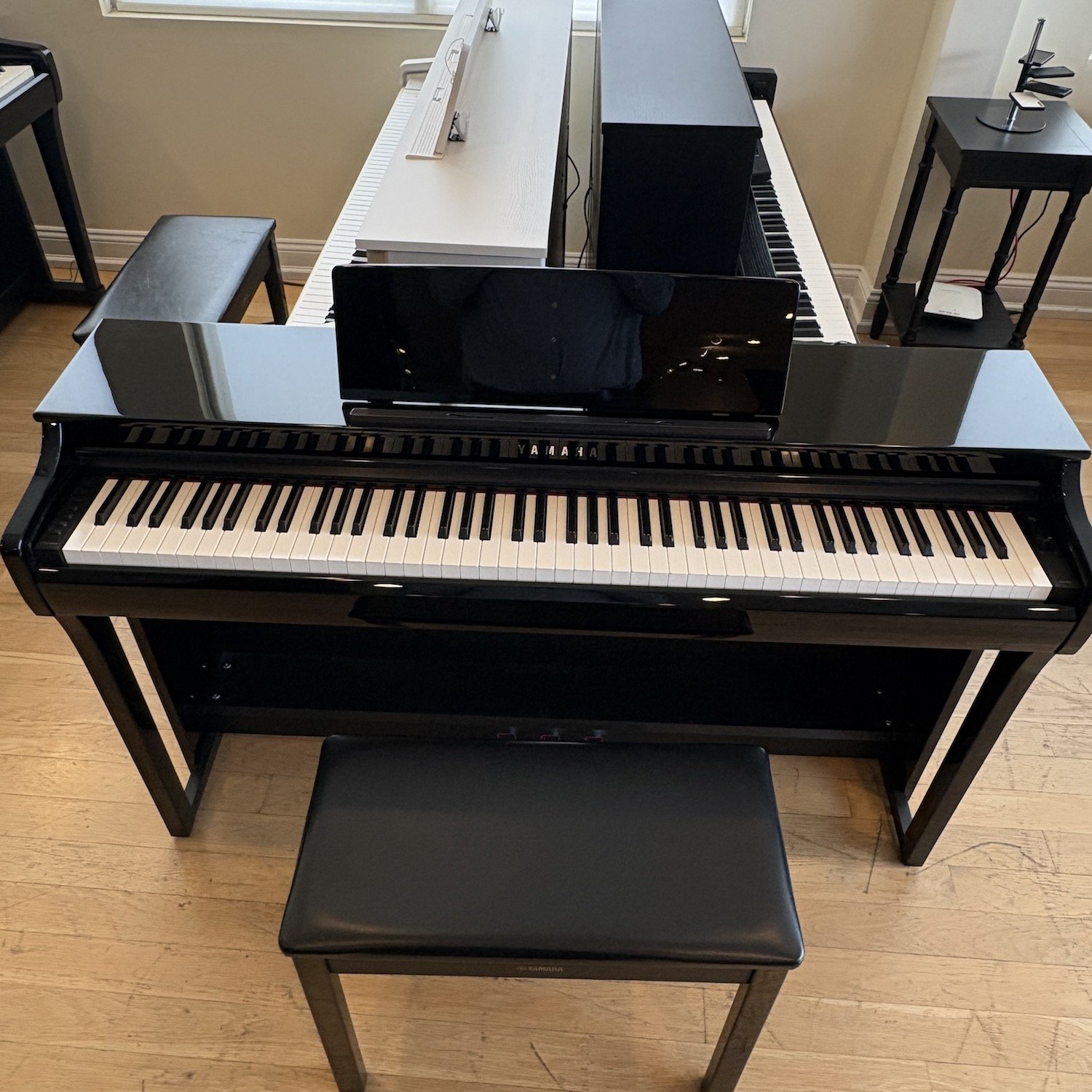 Yamaha Piano, Model CLP825 Polished Ebony, 2024