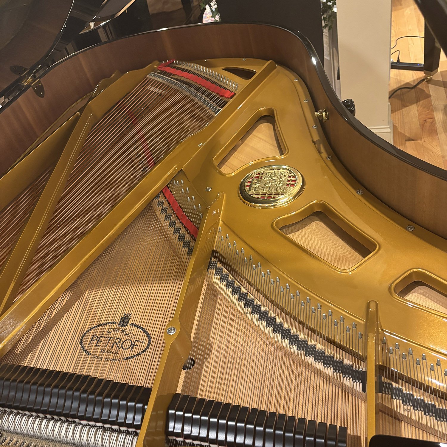 Used piano