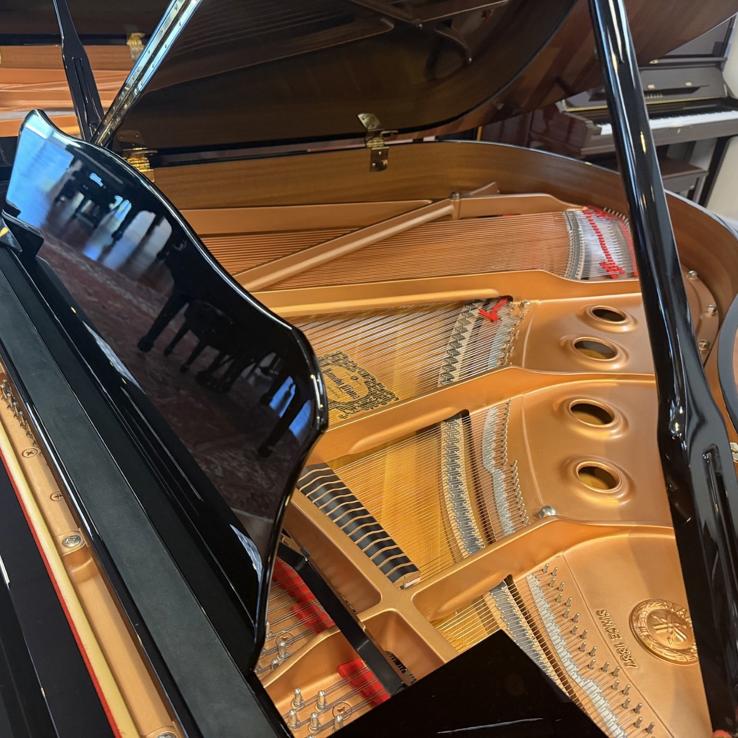 6138909-3 Used Piano